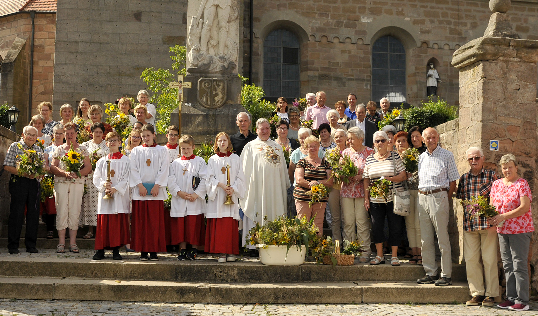 Christliches Abenberg feiert Marienfest mit Kräuterbüschelweihe